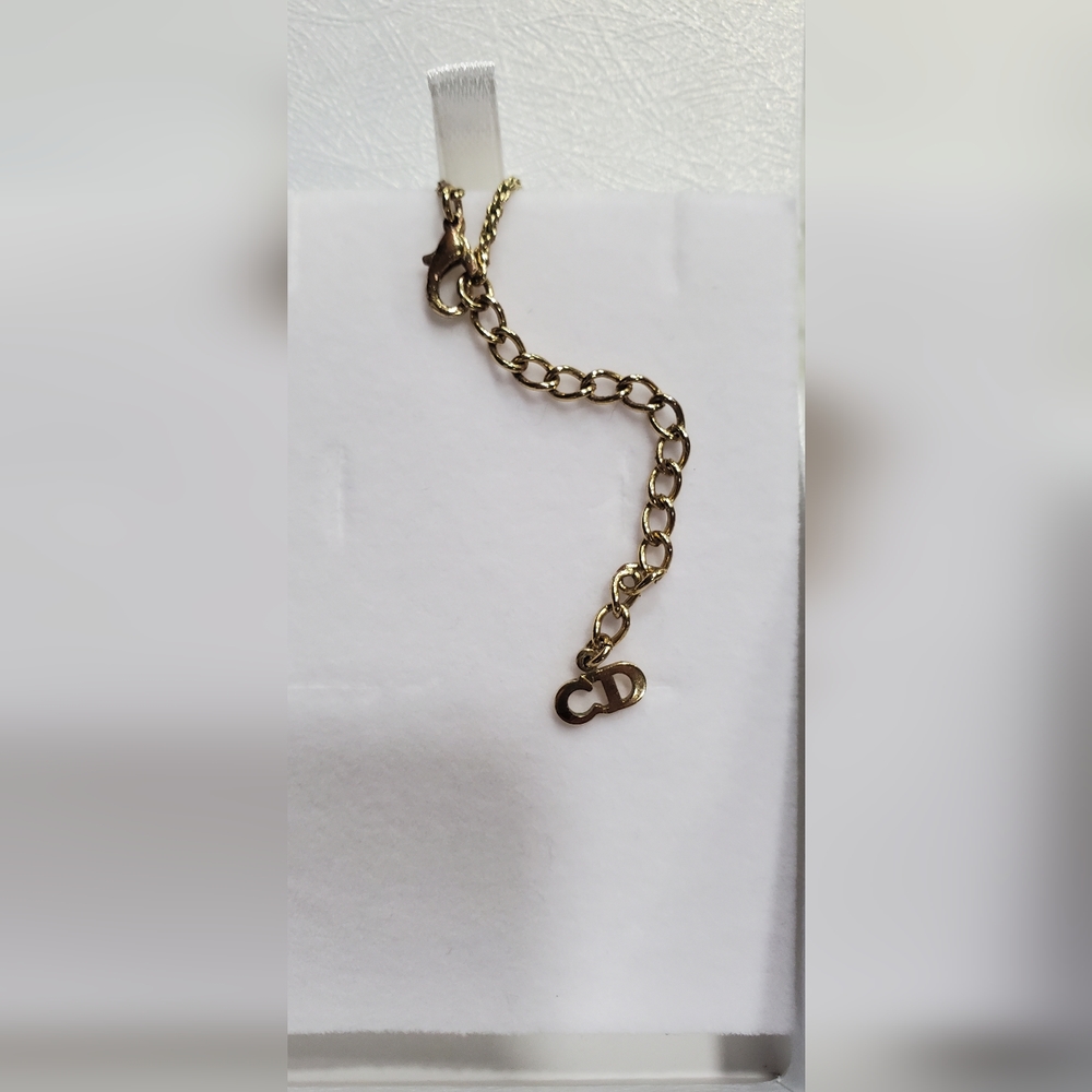 ⚜️❤️⚜️Christian Dior Gold Plated Vintage Queen 2 Crystals ❤️ Pendant - Picture 8 of 10